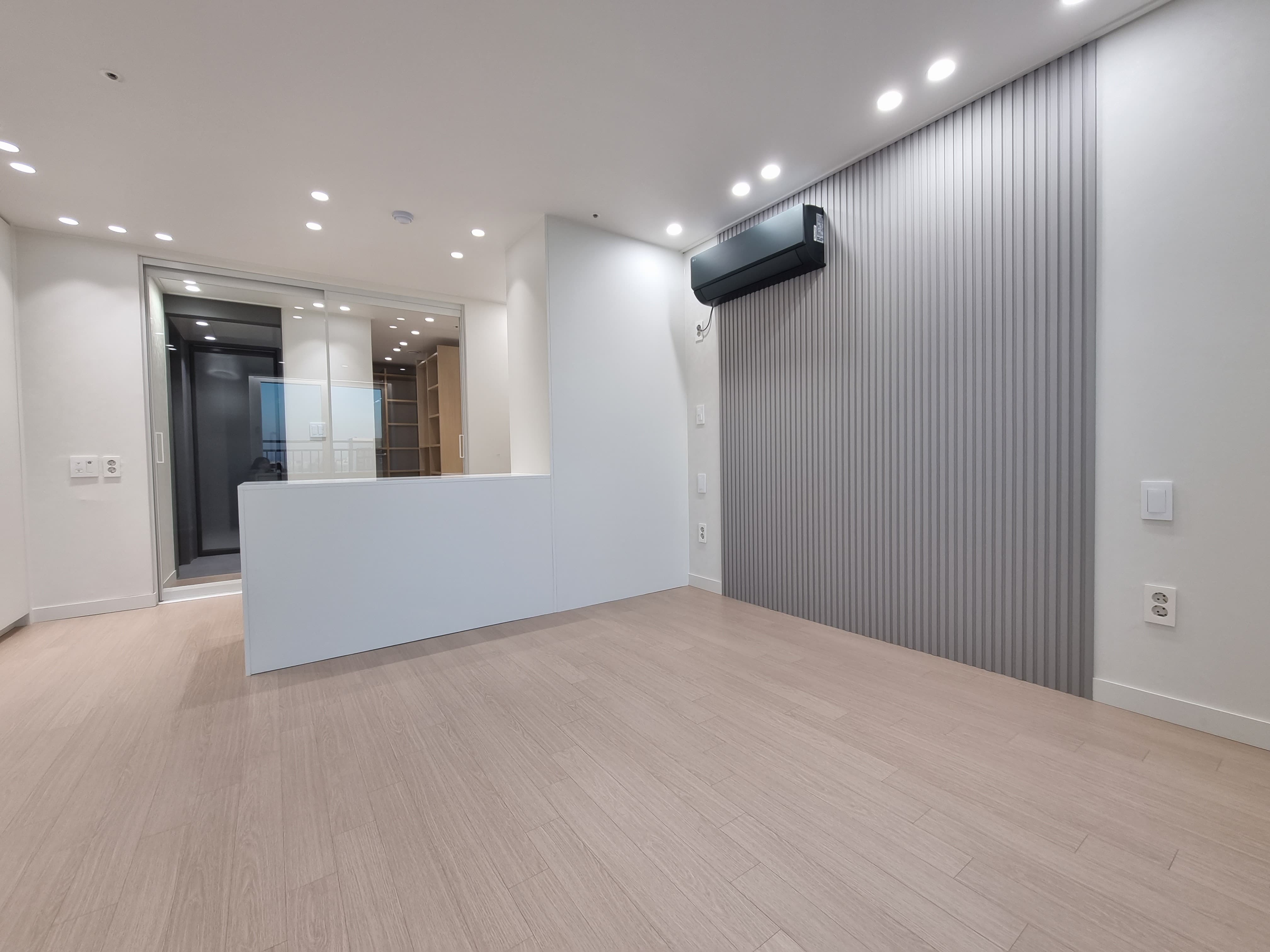 /user/i/innindesign/editor/2201/227e1965c21706444d409b6c0a02b27b_1641129280_021.jpg 이미지크게보기