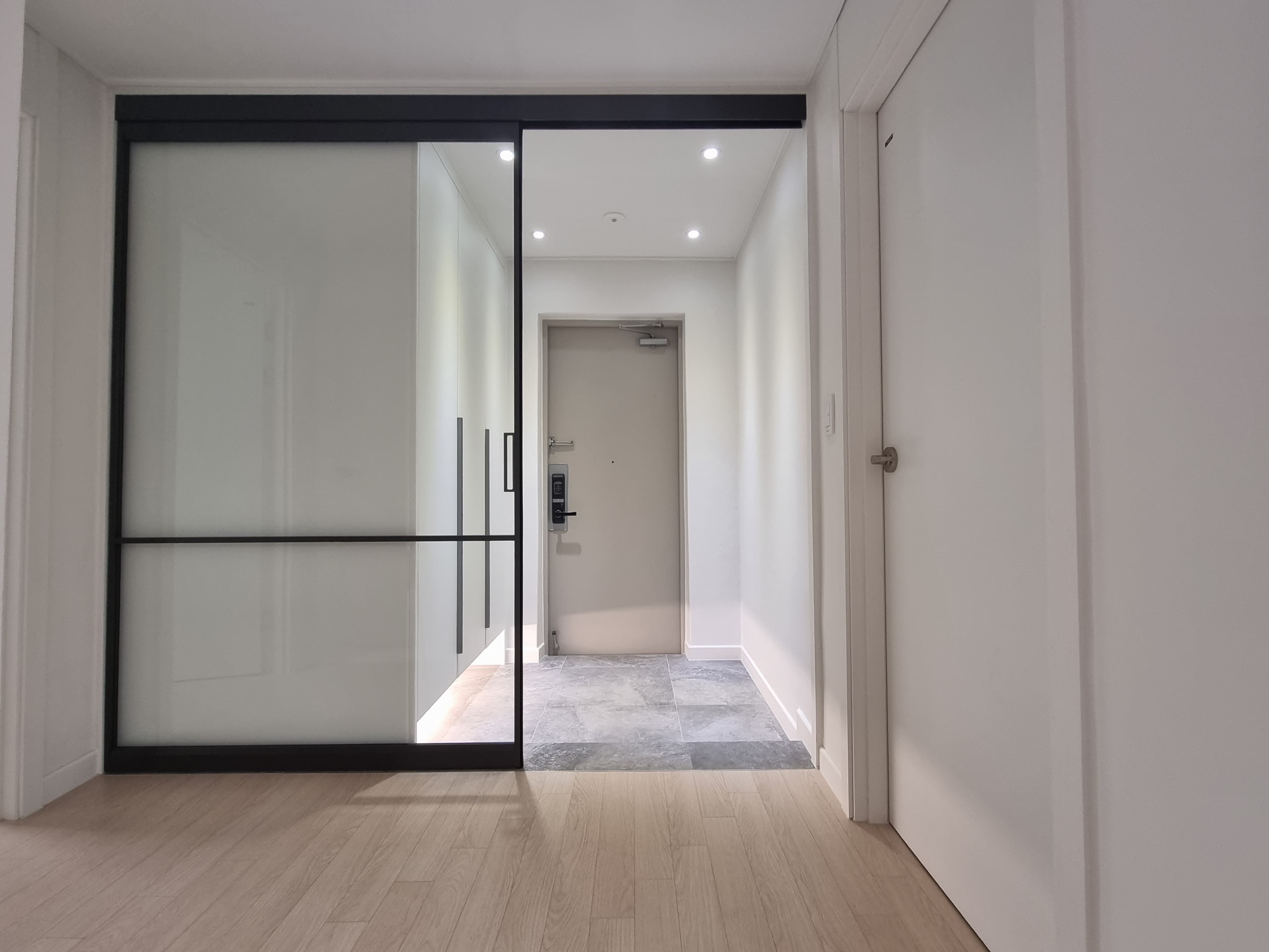 /user/i/innindesign/editor/2201/7c3ded74b3591a7d0cb493c2f3a9d971_1643625554_4187.jpg 이미지크게보기