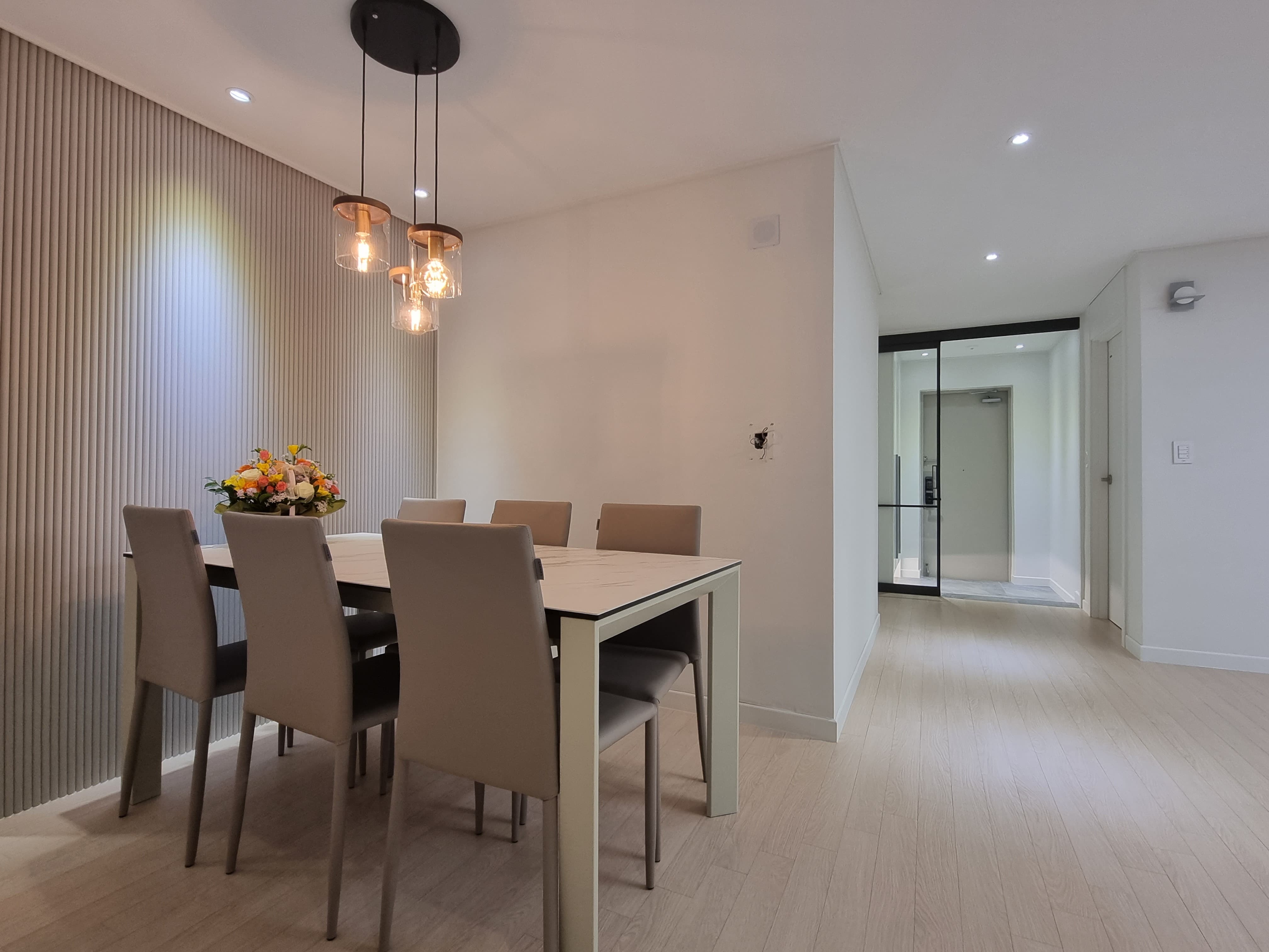 /user/i/innindesign/editor/2201/7c3ded74b3591a7d0cb493c2f3a9d971_1643625624_0955.jpg 이미지크게보기